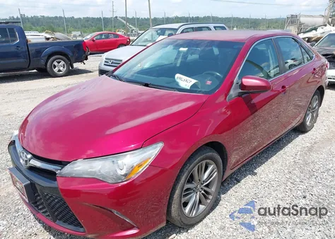 2015 Toyota Camry Se z USA, uszkodzony, nr VIN 4T1BF1FK7FU914555